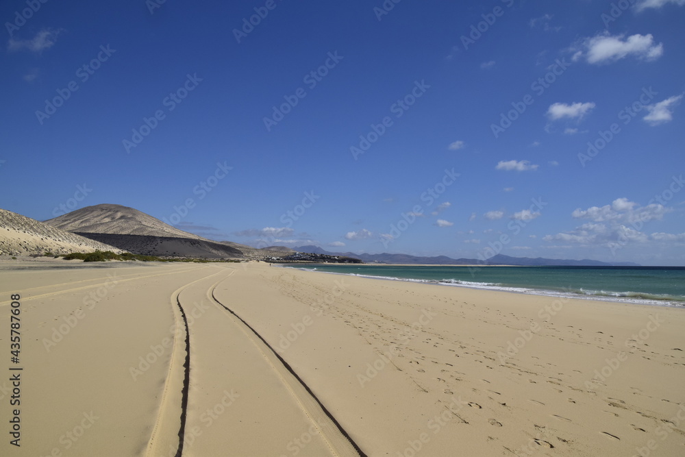 Weite menschenleere Strände auf Fuerte Ventura