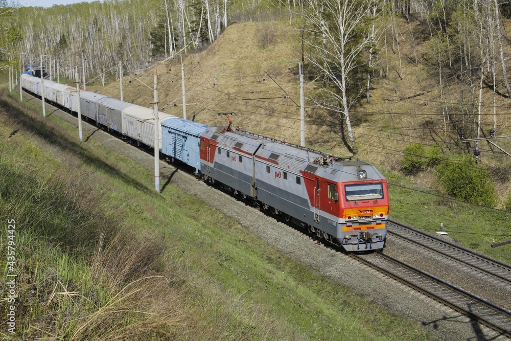 2ES6-860
Home road: West Siberian Railway
Depot: TCHE-14 Belovo
Date:14.05.2021
Driving distance:Zherebtsovo-Izdrevaya 2ES6-860
Home road: West Siberian Railway
Depot: TCHE-14 Belovo
Date:14.05.2021
Driving distance:Zherebtsovo-Izdrevaya