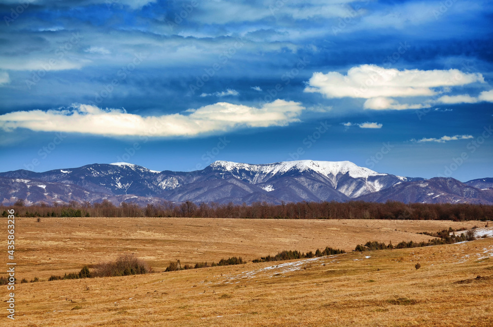 Fototapeta premium Mountain landscape in Autumn