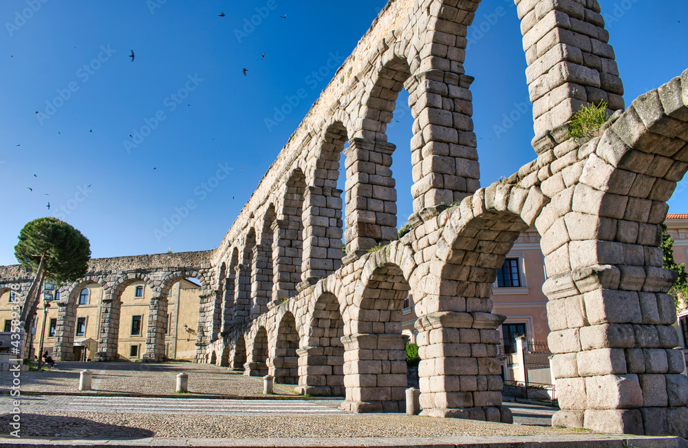 Acueducto romano de Segovia, España, en la parte alta de la ciudad con más de dos mil años de antigüedad
