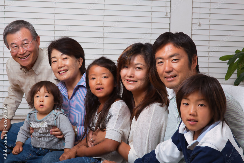Japanese 3rd generation family with a smaile