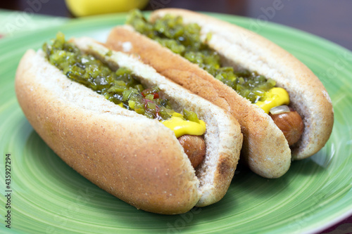 Fotografie classic hot dog mustard green relish