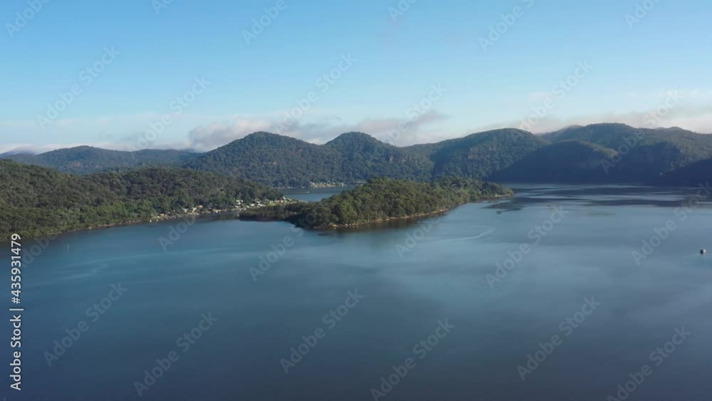 Hawkesbury river shores of Greater Sydney – scenic islands and turns in 4k.
Hawkesbury river shores of Greater Sydney – scenic islands and turns in 4k.