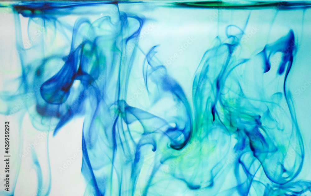 Methylene blue chemical reaction in water Methylene blue chemical reaction in water