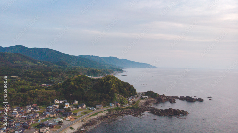 滋賀県高島市から見る琵琶湖