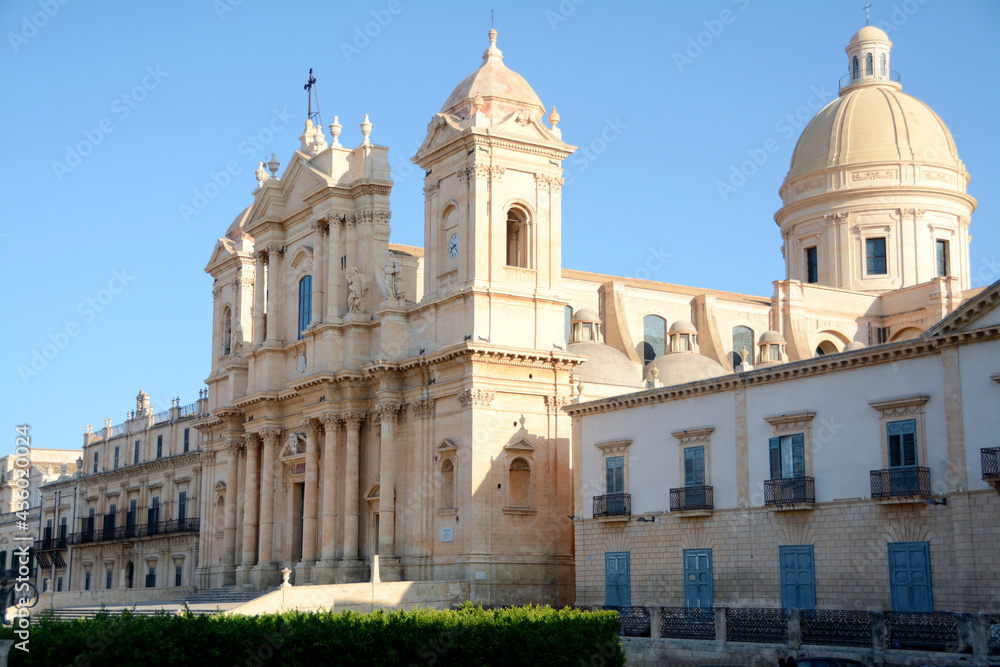 The Cathedral of Noto is a jewel of Baroque architecture, spectacular its majesty and the immensity of its baroque. stairs.