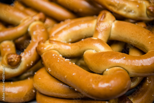 Obraz na płótnie Salted soft pretzel. Macro view