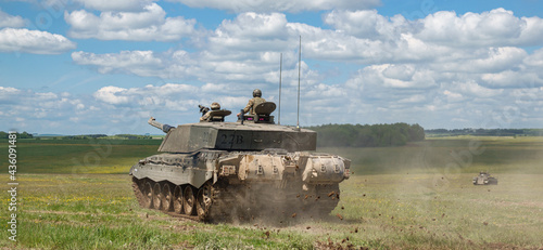 Картината върху платно close-up of a British army Challenger 2 ii FV4034 main battle tank on deployment