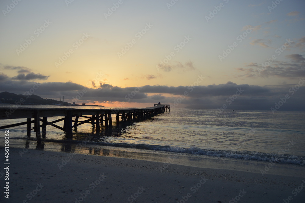 Orilla del mar- Arena Natural- Playa transparente -Sin gente. Sea shore- Natural sand- Transparent beach -Without people. photography Orilla del mar- Arena Natural- Playa transparente -Sin gente. Sea shore- Natural sand- Transparent beach -Without people. photography