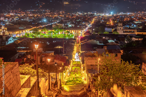 plaza de armas de cajamaca, vista de la plaza de armas de cajamarca