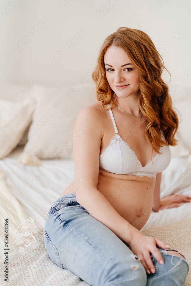 beautiful pregnant woman. the beauty of the female body.