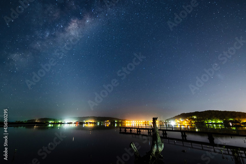 Stars and milky way waterscape © Merrillie