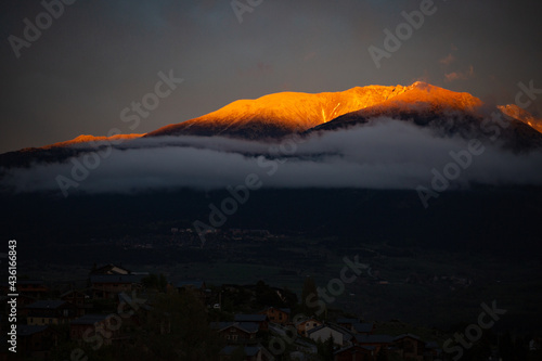Coucher de soleil sur les Pyrénées - Cambre d'Aze