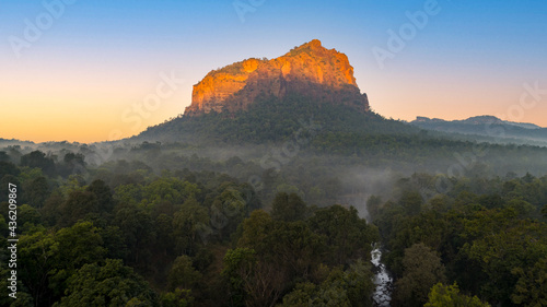 Canvas Print Sunrise in the mountains
