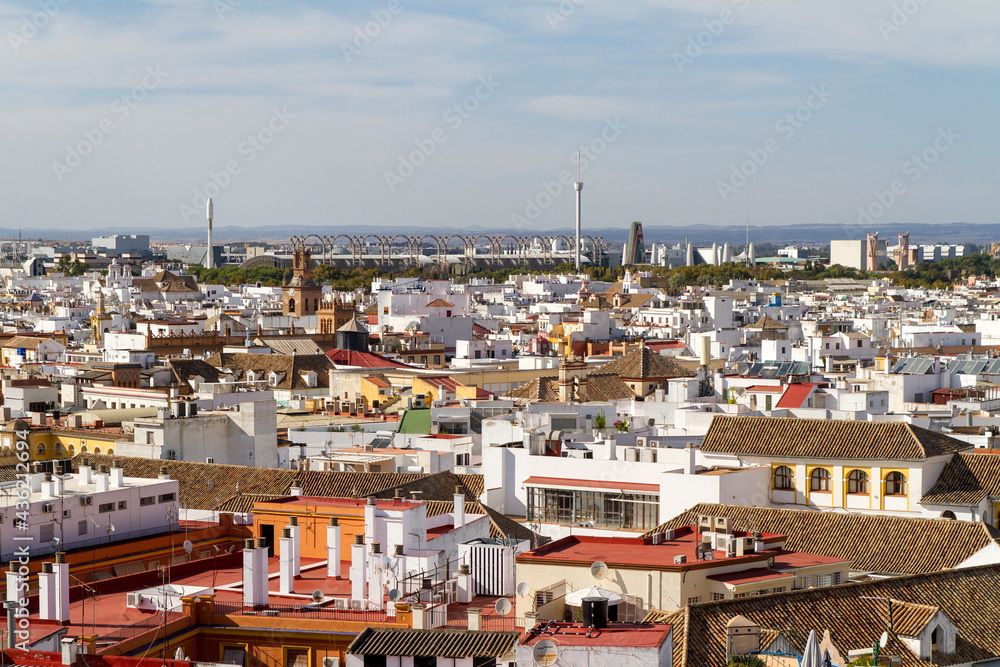 Panoramica, Vista o Skyline desde Las Setas de la ciudad de Sevilla o Seville, comunidad autonoma de Andalucia o Andalusia, pais de España o Spain