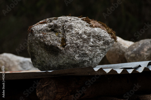 Wallpaper Mural Pierres sur stock de bois 3 Torontodigital.ca