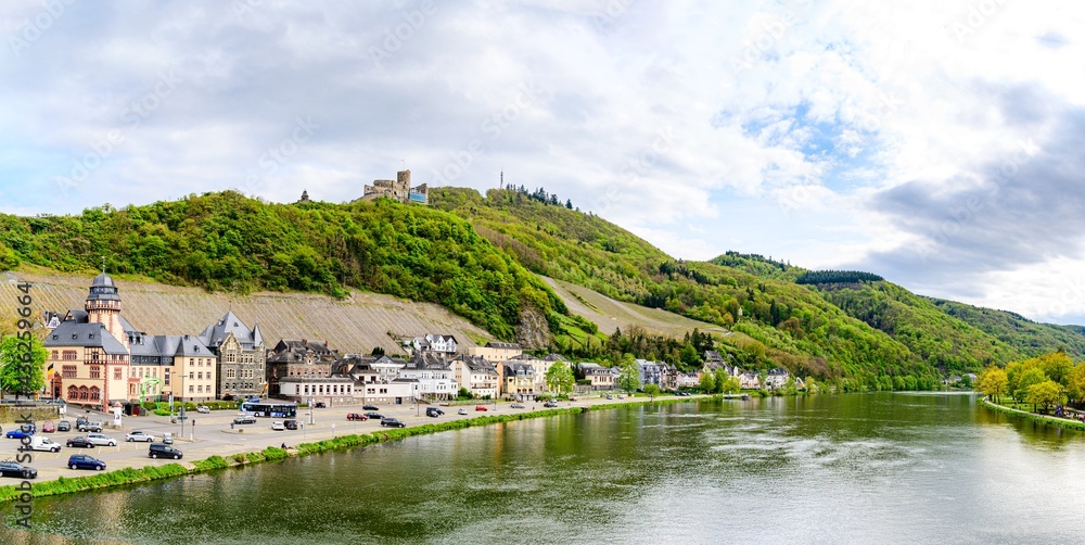 Fototapeta premium Bernkastel-Kues. Beautiful historical town on romantic Moselle, Mosel river. City view with a castle Burgruine Landshut on a hill. Rhineland-Palatinate, Germany