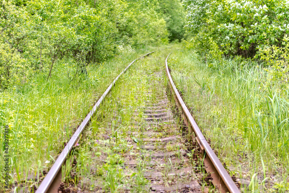 Translating arrows on rails. Railway tracks with a device for switching between different directions. Translating arrows on rails. Railway tracks with a device for switching between different directions.