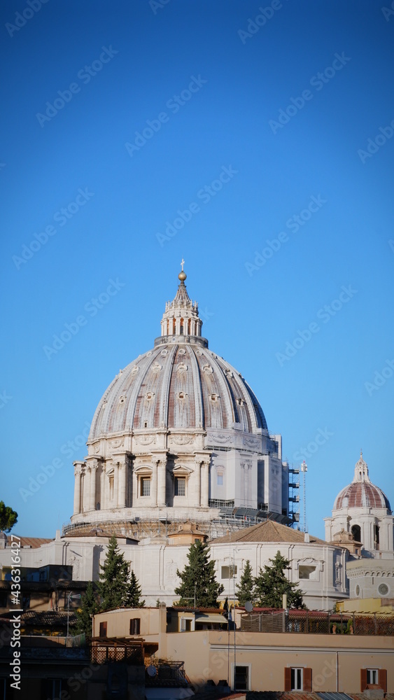 Obraz premium St. Peter's Basilica in Rome, Italy