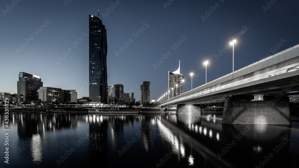 Fototapeta premium Vienna Donaucity Skyline