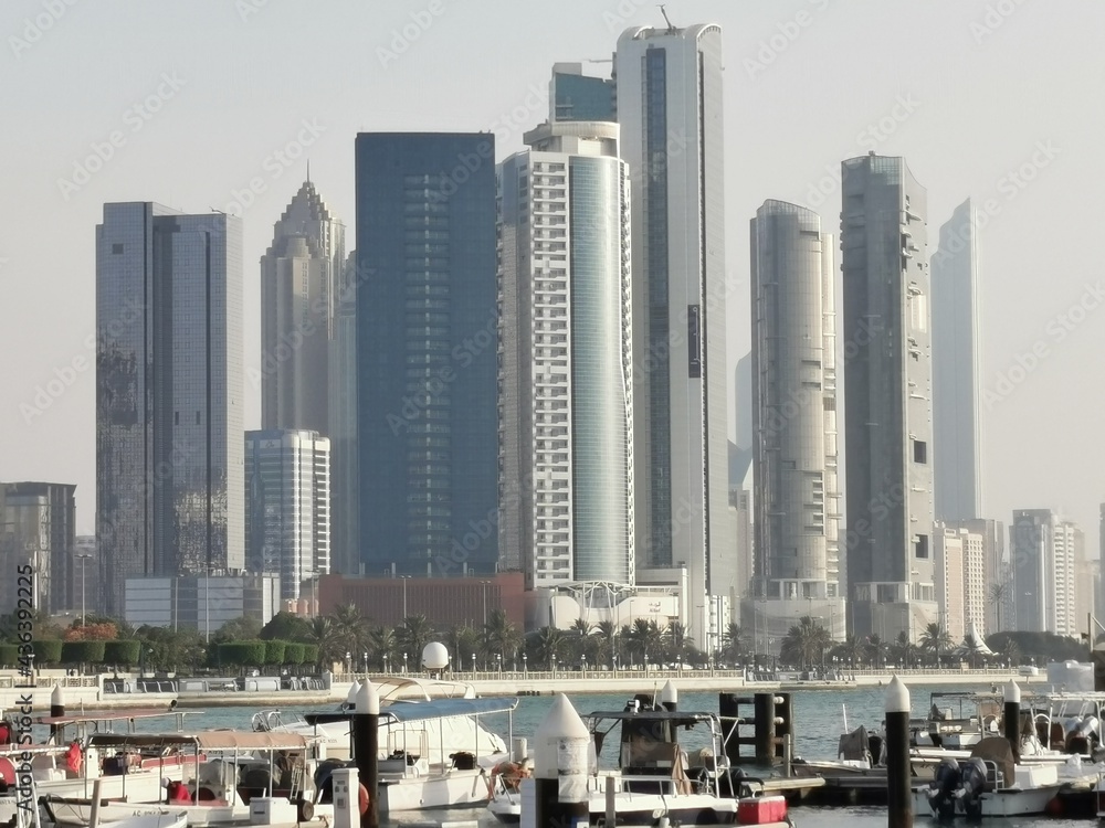 Obraz premium Abu Dhabi city skyline, Abudhabi, UAE.