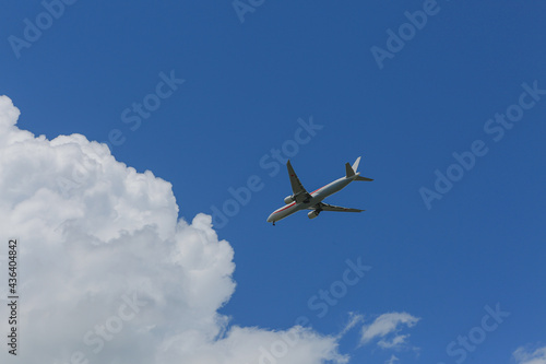 風景, サマータイム, 青空, 雲, 飛行機 © 周平 小金澤