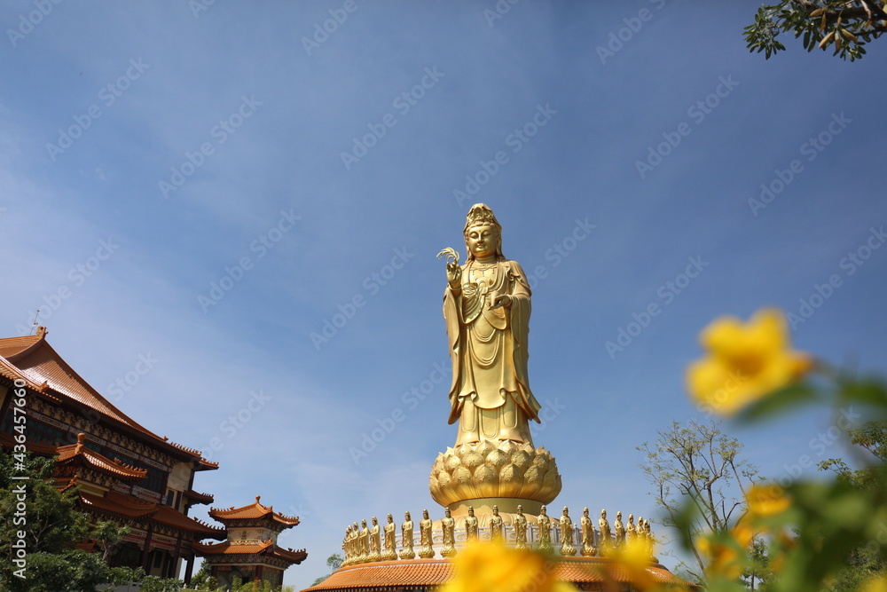 Statue of Chinese traditional deities
Statue of Chinese traditional deities