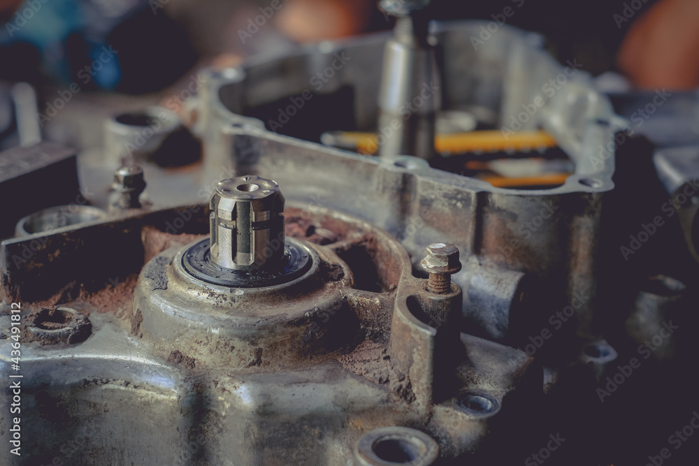 Repair maintenance and repair of engine transmission mechanic gear of technicians close to the industry Repair maintenance and repair of engine transmission mechanic gear of technicians close to the industry