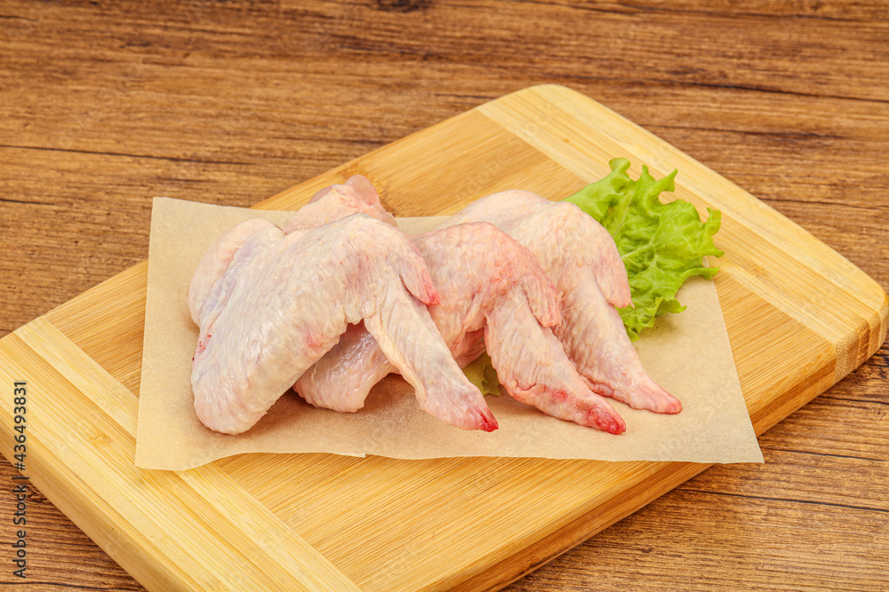 Raw chicken wings for cooking