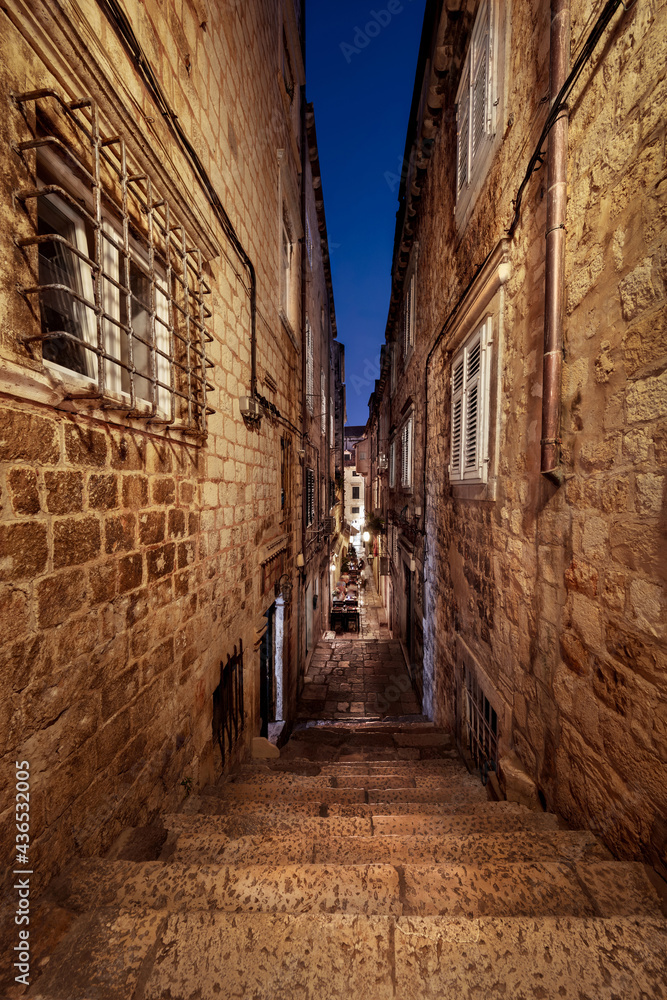 Tight Streets of Dubrovnik