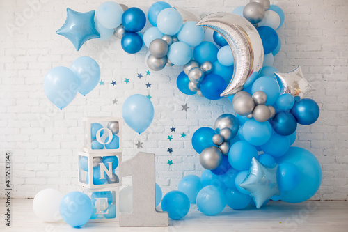 Blue decor for first birthday for boy