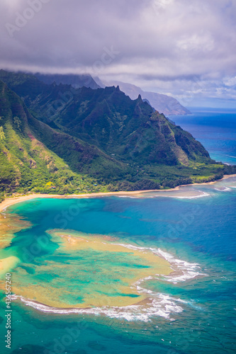 Napali Coast, Kauai © LilahPhoto