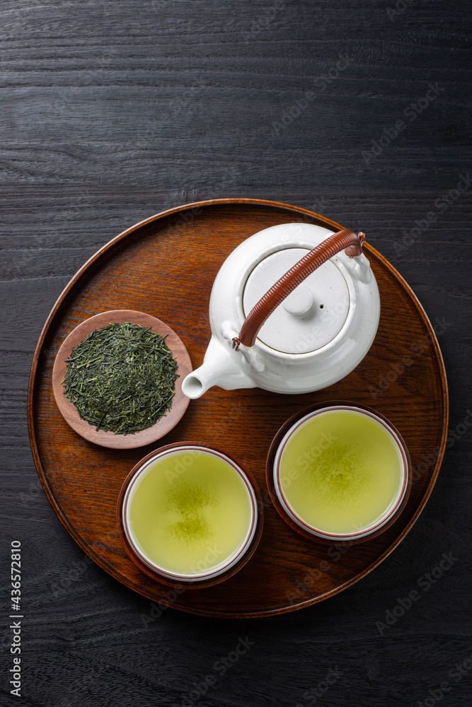 緑茶と急須と茶葉 緑茶と急須と茶葉