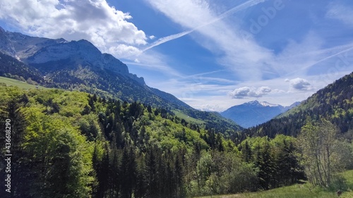 Fototapeta Naklejka Na Ścianę i Meble -  Alpes Montagnes