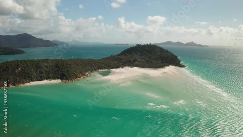 Beautiful view of Hill Inlet beach on Whitsunday Island in Queensland, Australia