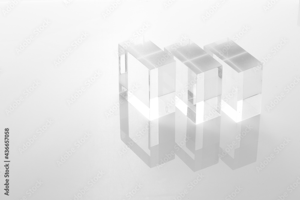 Fototapeta premium Plexiglas and shapes of different shapes