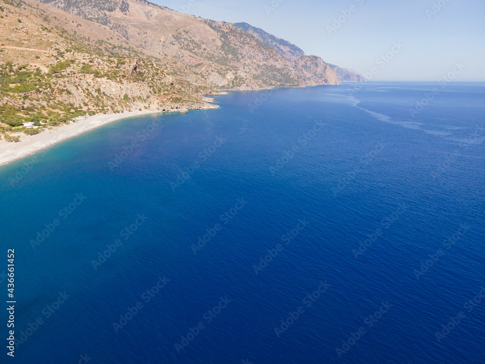 Obraz premium A beautiful beach south of Crete with a wide view 
