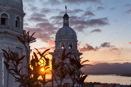 Fotografi Cathedral in Santiago de Cuba at sunset
