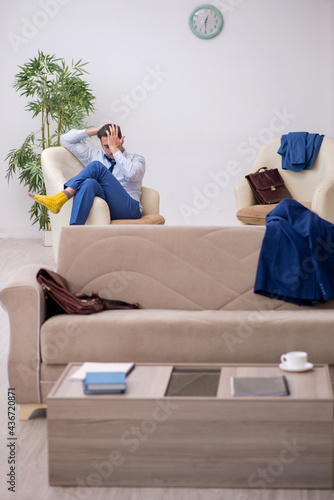 Young businessman employee waiting for business meeting