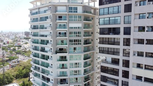 Santo domingo, república dominicana - 29 de mayo de 2021- Vista panorámica aérea de la ciudad de Santo Domingo con increibles edificios de apartamentos photo
