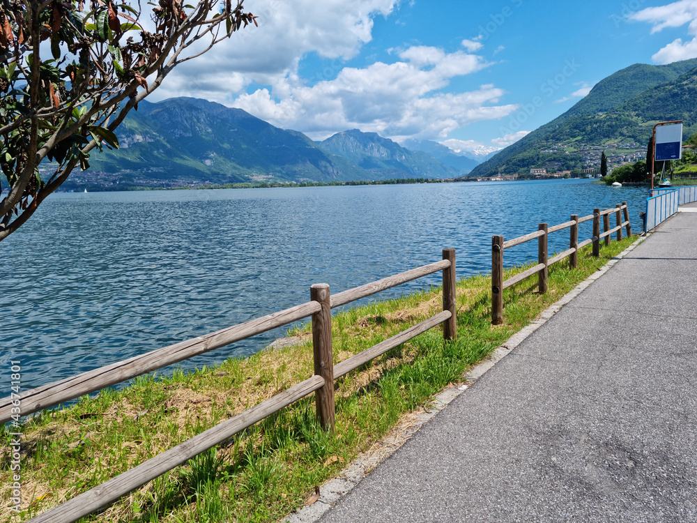 Obraz premium lungolago