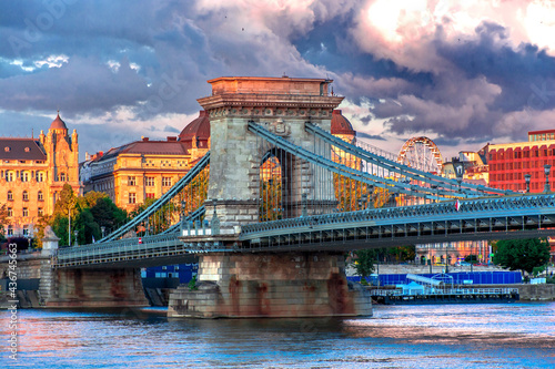 Evening Budapest, chain bridge against the backdrop of a dramatic sky, cityscape