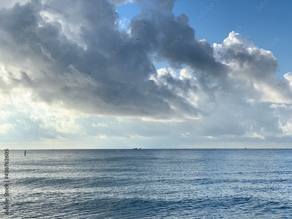 Fort Lauderdale sunrise on the ocean Fort Lauderdale sunrise on the ocean