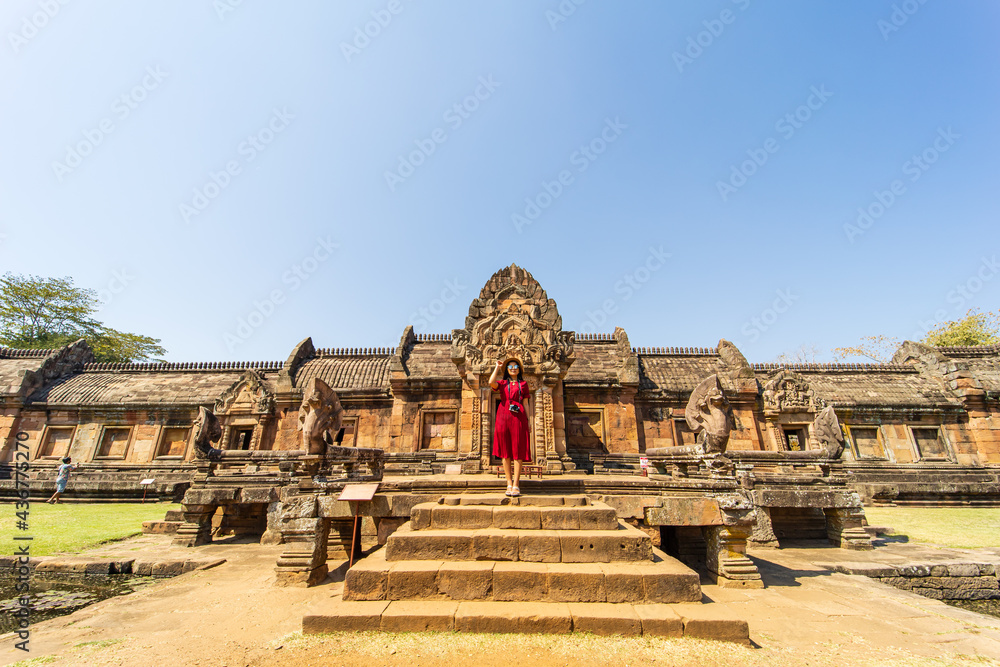 Naklejka premium Prasat Khao Phanom Rung is a stone laterite castle, Buri Ram Province, Thailand.