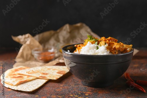 Delicious indian chicken cu...