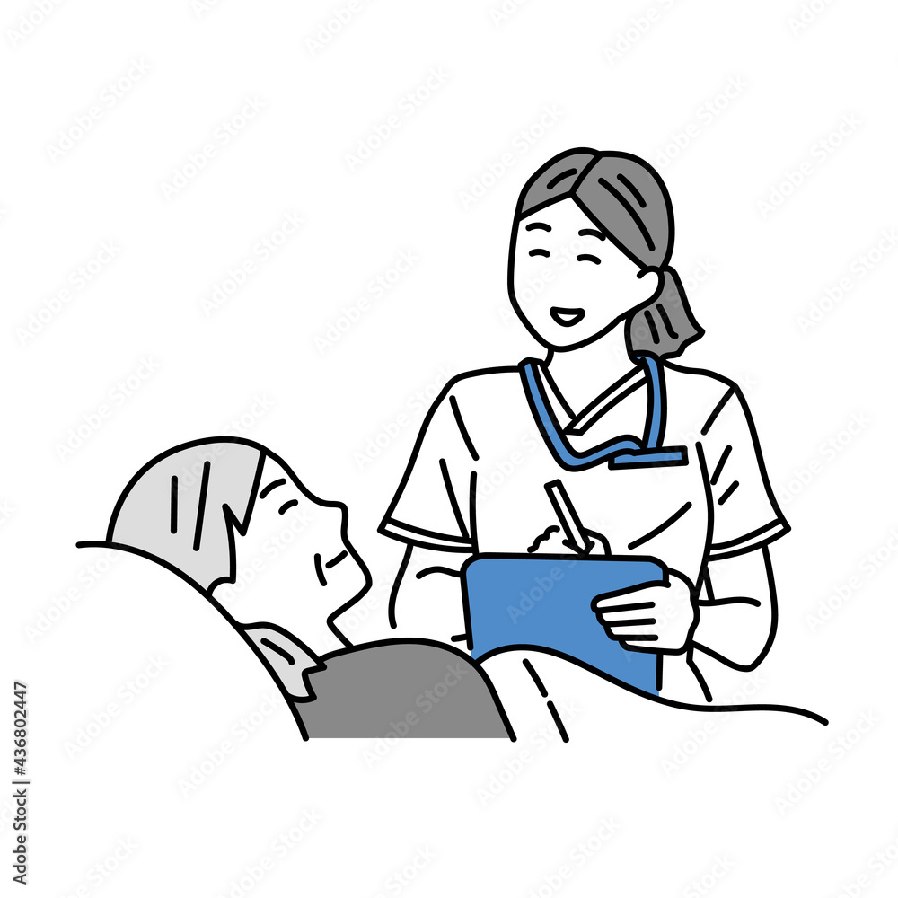 診察をする女性医師 入院する高齢の女性患者 診察をする女性医師 入院する高齢の女性患者