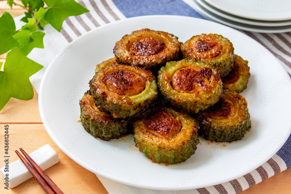 ゴーヤの肉詰め