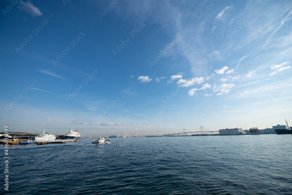 横浜港