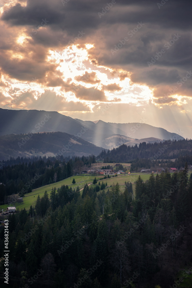 Obraz premium sunset in the mountains