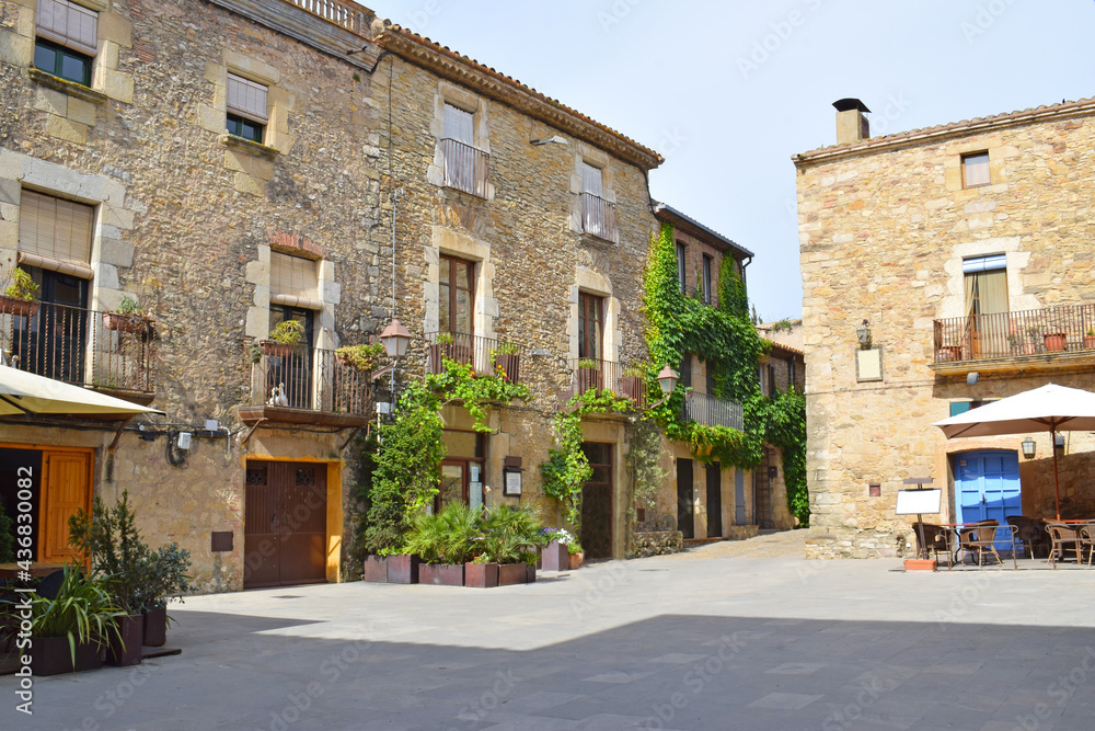 Fototapeta premium Pueblo medieval de Peratallada, Gerona España 